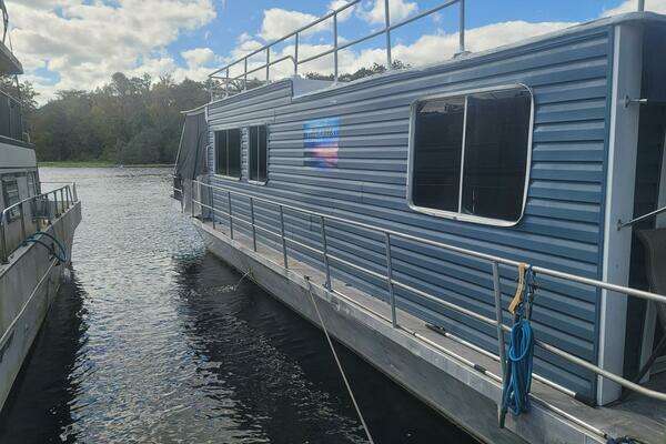 Photo of the 1984 Hilburn 4412
