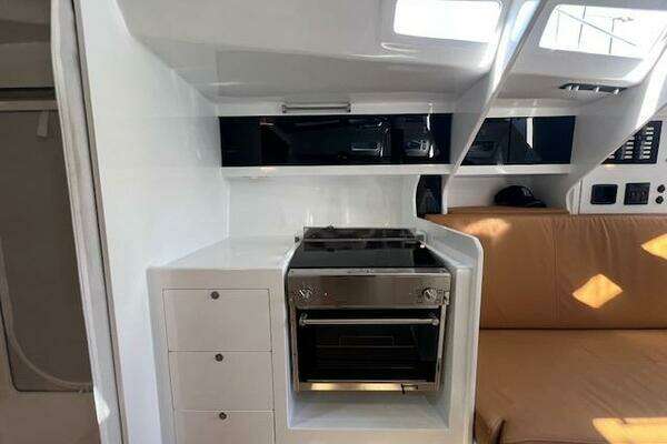 Neo Roma 430 Yacht For Sale