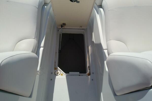 26ft Crownline Yacht For Sale