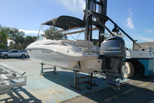 26ft Crownline Yacht For Sale