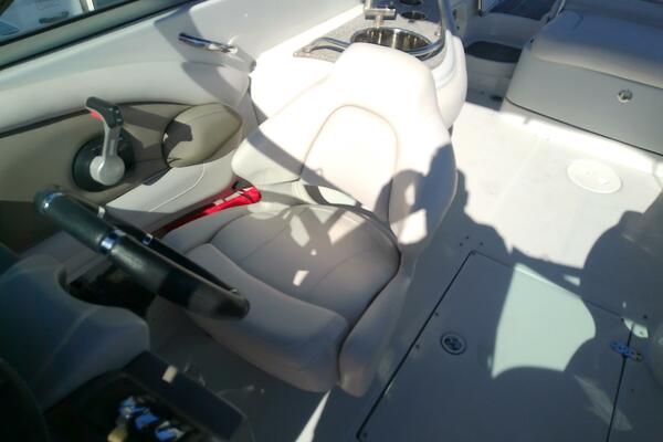 26ft Crownline Yacht For Sale