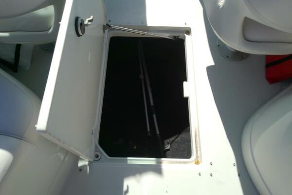 26ft Crownline Yacht For Sale