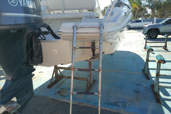 26ft Crownline Yacht For Sale