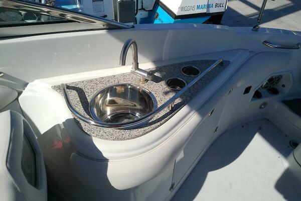 26ft Crownline Yacht For Sale