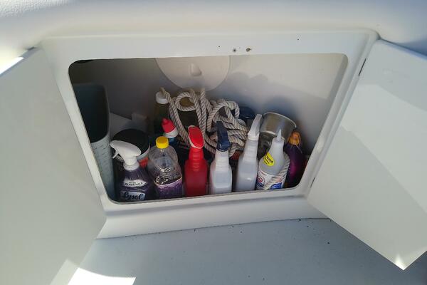 26ft Crownline Yacht For Sale