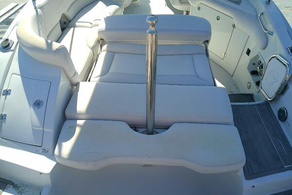 26ft Crownline Yacht For Sale