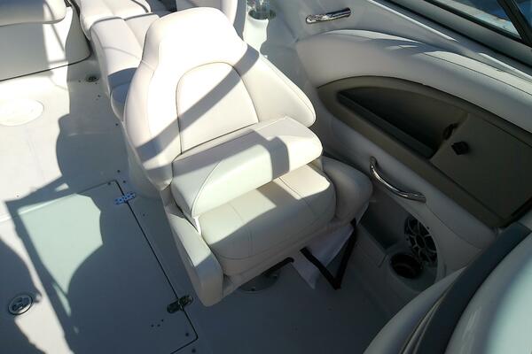 26ft Crownline Yacht For Sale