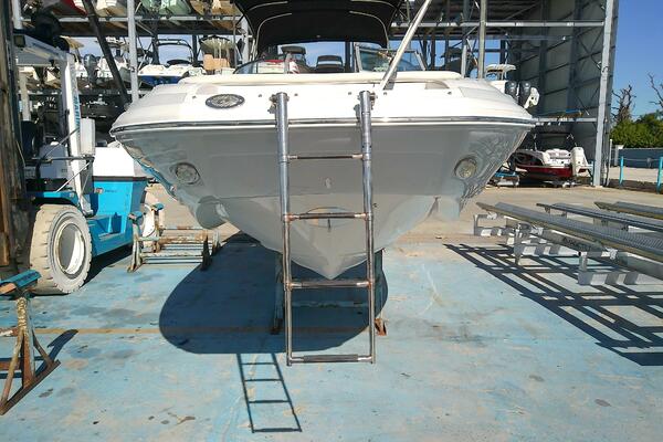 26ft Crownline Yacht For Sale