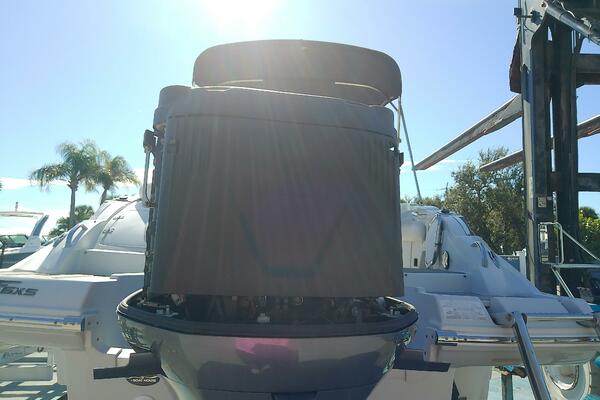 26ft Crownline Yacht For Sale