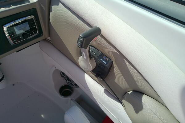 26ft Crownline Yacht For Sale