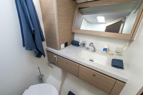 52ft Beneteau Yacht For Sale