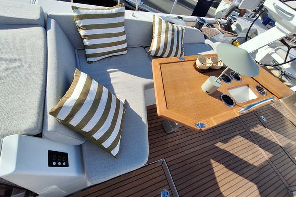 52ft Beneteau Yacht For Sale