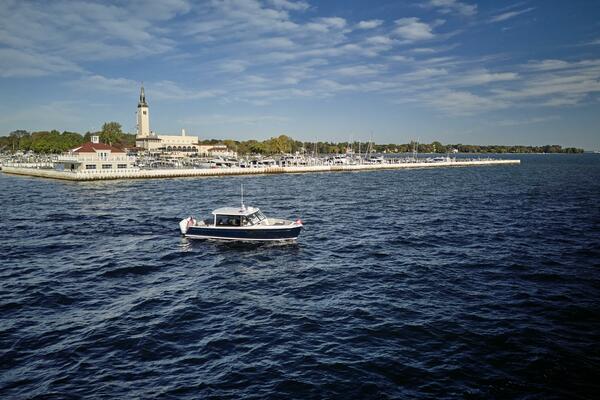 38ft MJM Yacht For Sale