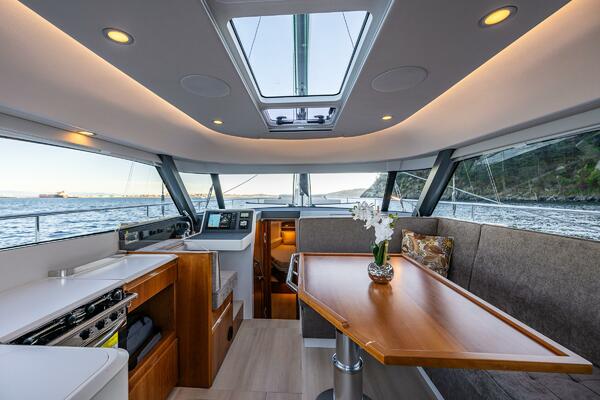 NO NAME  41ft Moody Yacht For Sale