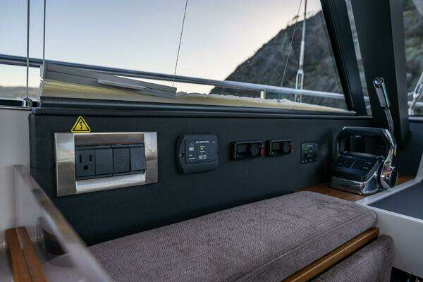 Moody 41DS Yacht For Sale