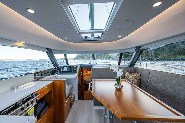 Moody 41DS Yacht For Sale