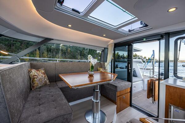 NO NAME  41ft Moody Yacht For Sale