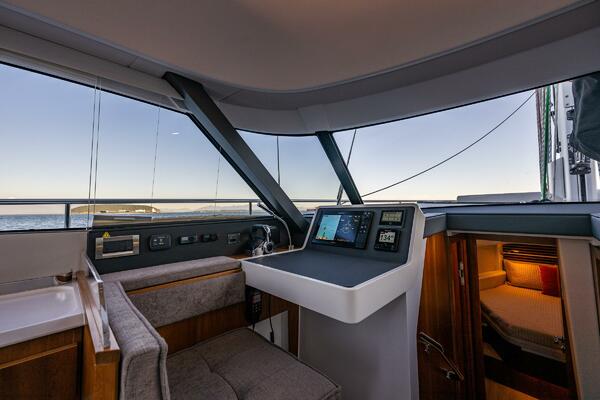 NO NAME  41ft Moody Yacht For Sale