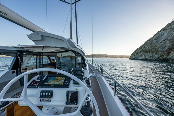 NO NAME  41ft Moody Yacht For Sale