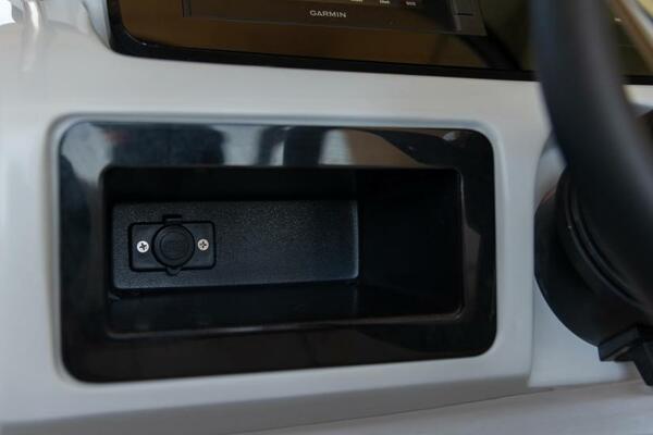 22ft Regal Yacht For Sale