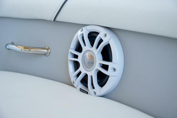 22ft Regal Yacht For Sale