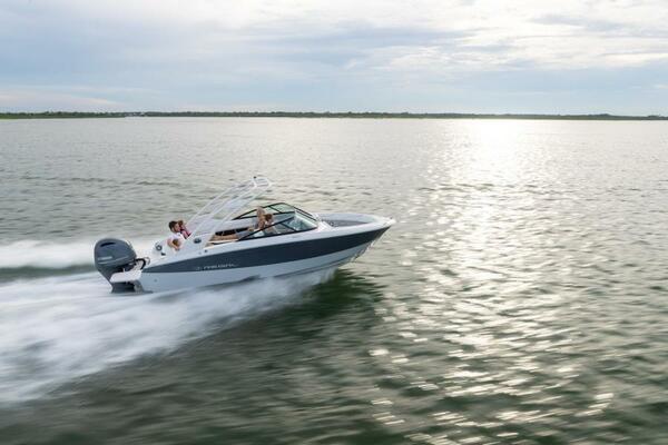 22ft Regal Yacht For Sale