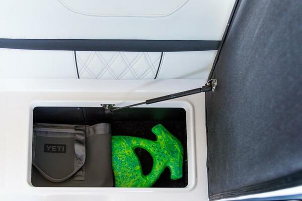 22ft Regal Yacht For Sale