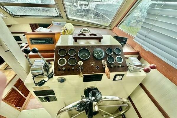 32ft Stamas Yacht For Sale