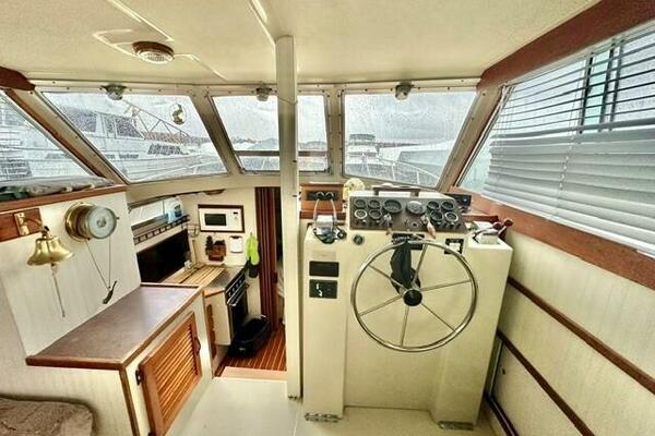 32ft Stamas Yacht For Sale