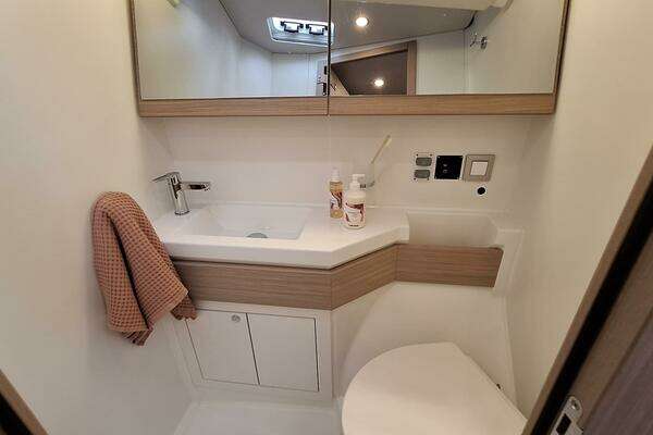 47ft Beneteau Yacht For Sale
