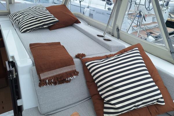 47ft Beneteau Yacht For Sale