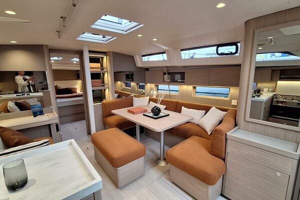 47ft Beneteau Yacht For Sale