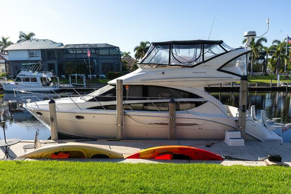 39ft Meridian Yacht For Sale