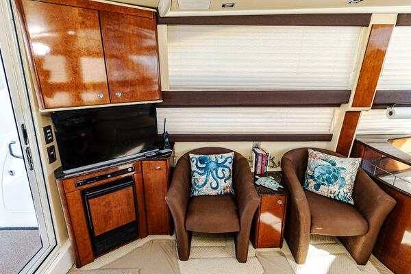 39ft Meridian Yacht For Sale