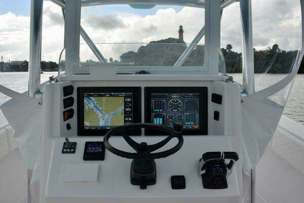 Venture 39CC Yacht For Sale