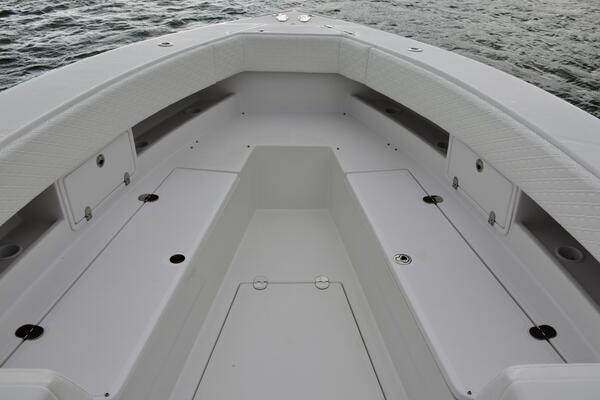 39ft Venture Yacht For Sale