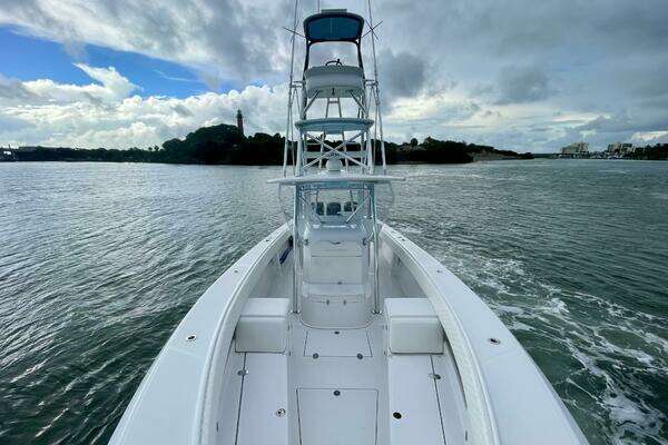 Venture 39CC Yacht For Sale