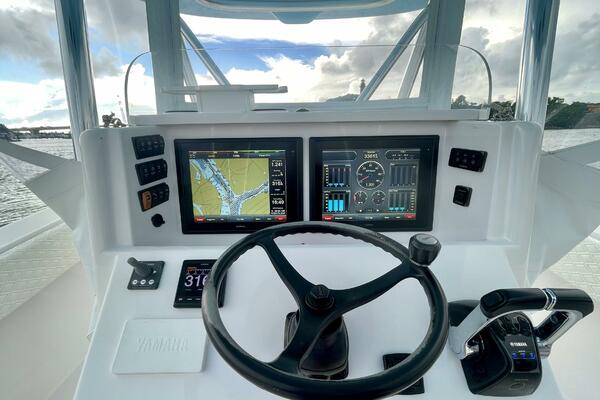 39ft Venture Yacht For Sale