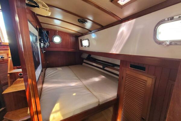 Albatross 37ft Tayana Yacht For Sale
