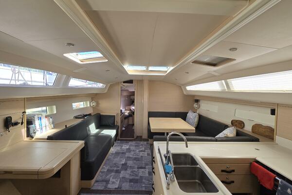 Kaimana 51ft Jeanneau Yacht For Sale