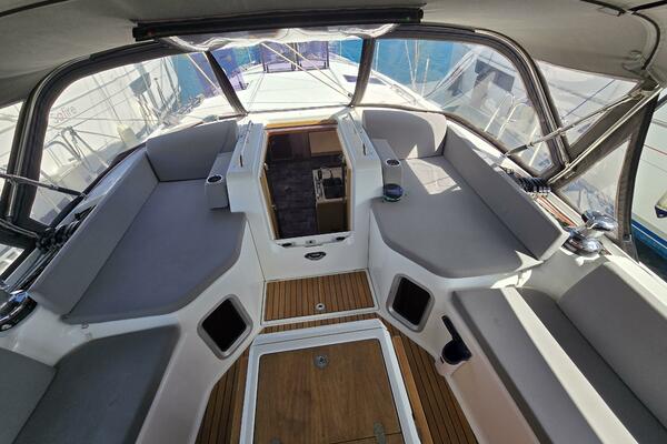Kaimana 51ft Jeanneau Yacht For Sale