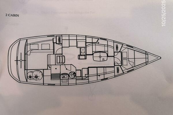 37' Beneteau layout