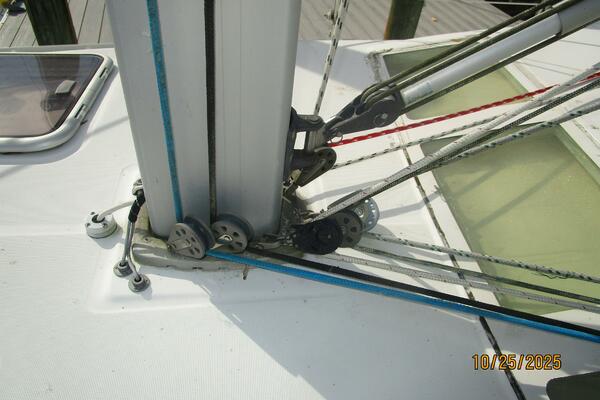 37' Beneteau mast base1