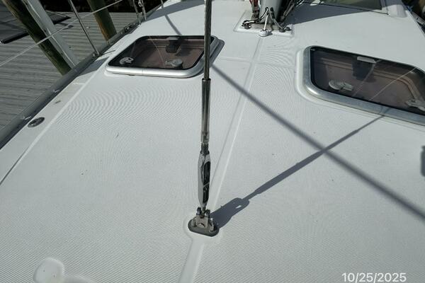 37' Beneteau standing rigging2