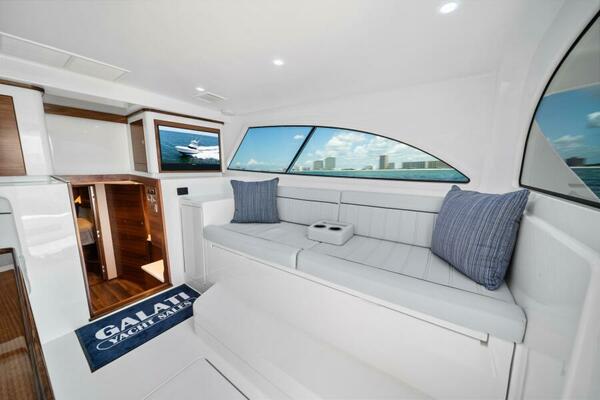 2026 Viking 46 Billfish Salon