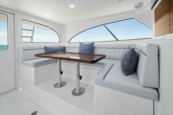 2026 Viking 46 Billfish Dinette