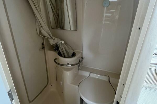 Kim s Cottage 31ft Sea Ray Yacht For Sale