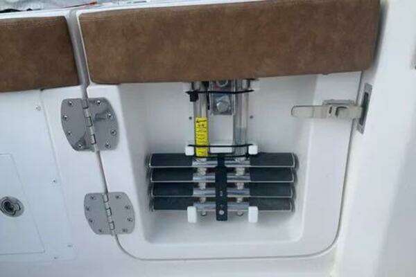 Caymas 341CC Yacht For Sale