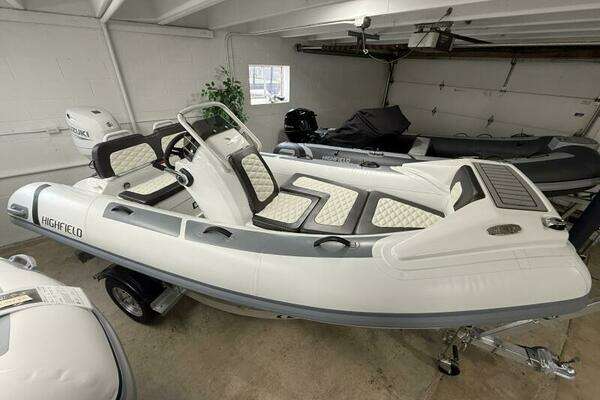 12-ft-Highfield-2026-Sport 390- Holland Michigan United States  yacht for sale