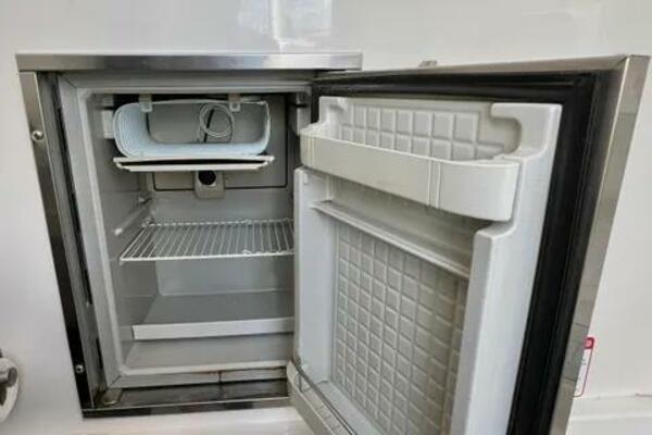 33ft Regulator Yacht For Sale